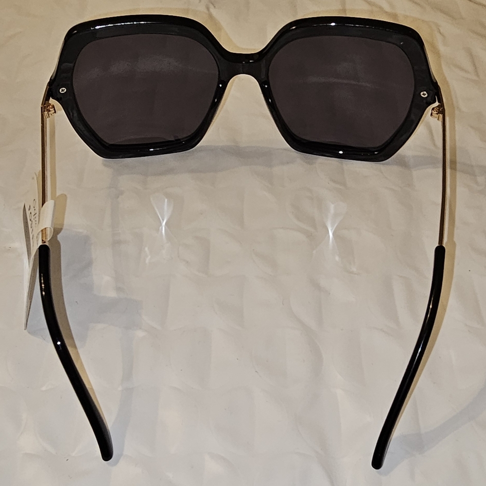 Sofia Vergara. Women's Chic Black and Gold Square Frame Sunglasses. NWT. - Picture 6 of 9